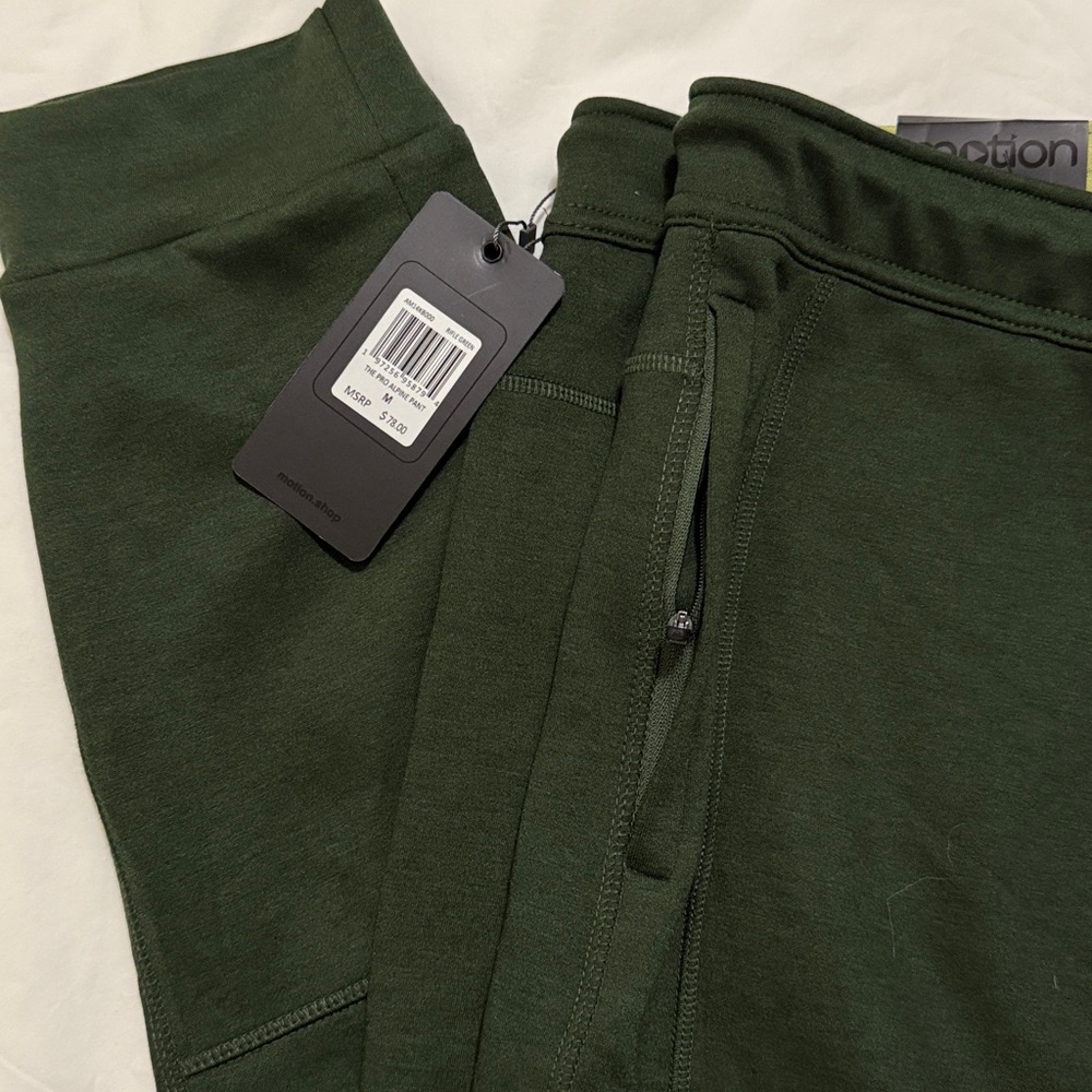 Men's joggers w/drawstring The Pro Alpine pants in Rifle Green in various sizes